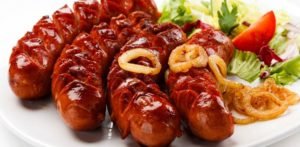 Ποιές τροφές πρέπει να αποφεύγονται κατά την περίοδο: Λιπαρές τροφές.