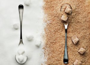 Ακατέργαστη & Επεξεργασμένη Ζάχαρη: Ποια είναι τελικά πιο υγιεινή;